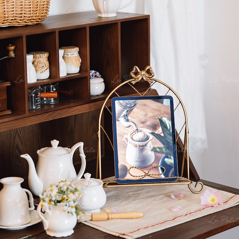 ヴィンテージメタル製収納ラック、頑丈なデスクトップブック・マ - Magazine Holder Rack のレビューと価格