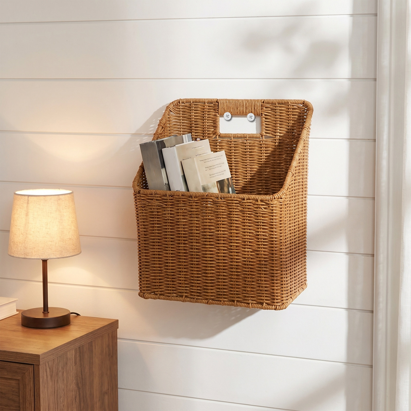 合成ラタン製の壁掛けバスケット、雑誌ホルダー、バスルーム収納 - Magazine Holder Rack のレビューと価格